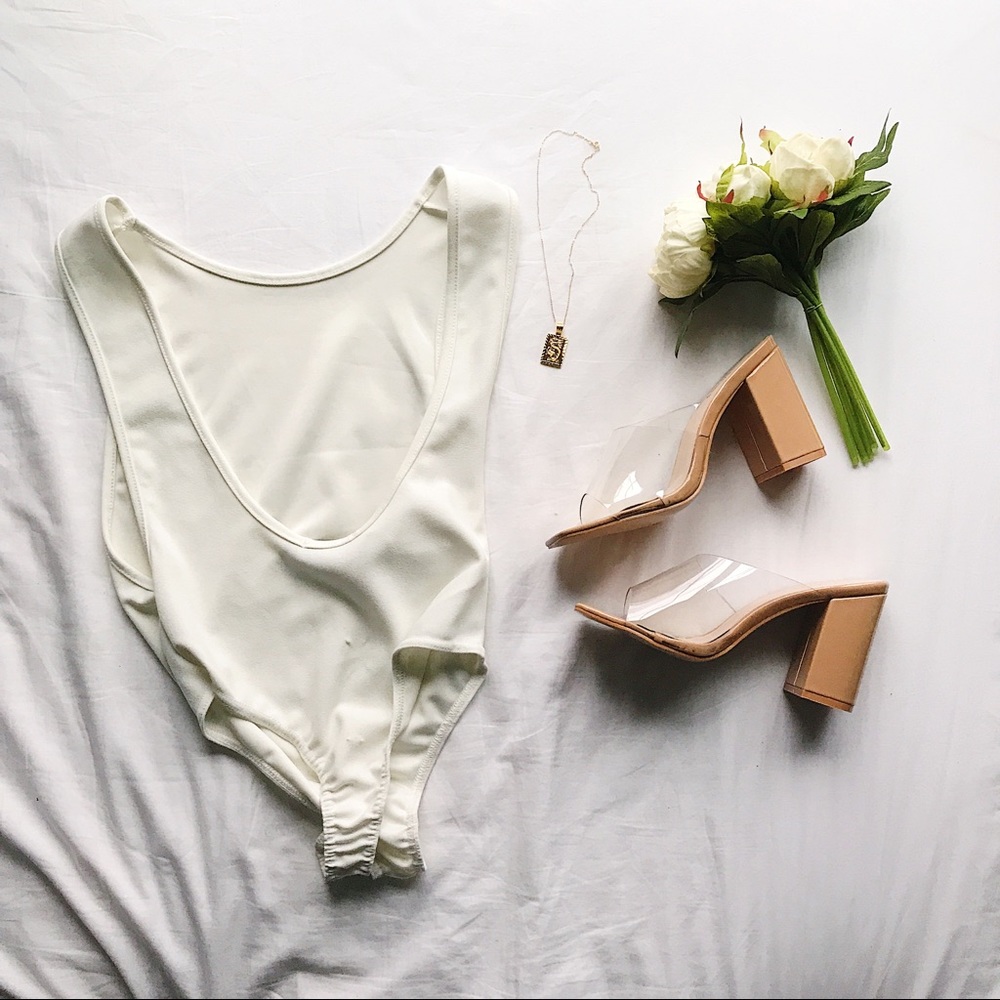 PrettyLittleThing Open Back Bodysuit